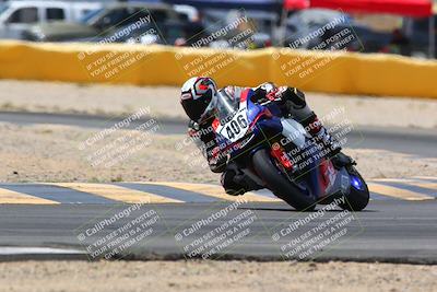 media/Apr-10-2022-SoCal Trackdays (Sun) [[f104b12566]]/Turn 2 (1135am)/